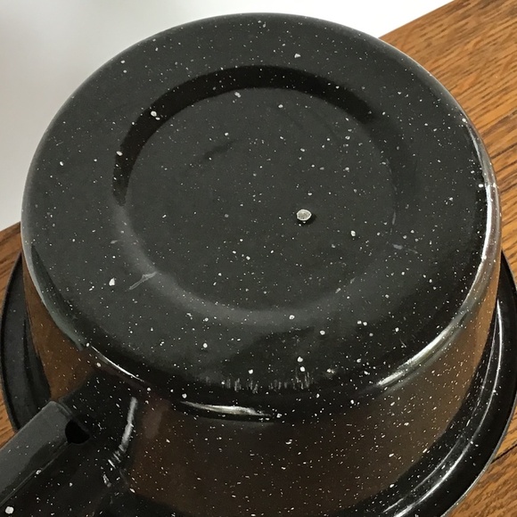 Vintage Enamelware Saucepan Black Speckled Cooking Camping Pan - Picture 3 of 13